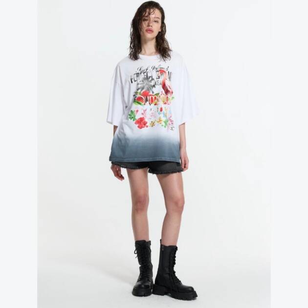 T-SHIRT OVERSIZED COM ESTAMPADA - VS26-19012