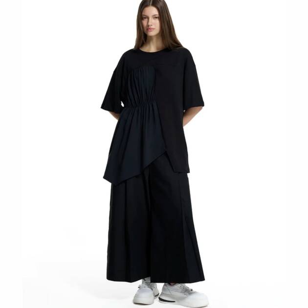 CAMISOLA PRETA DRAPEADA ASSIMÉTRICA - VS26-19112